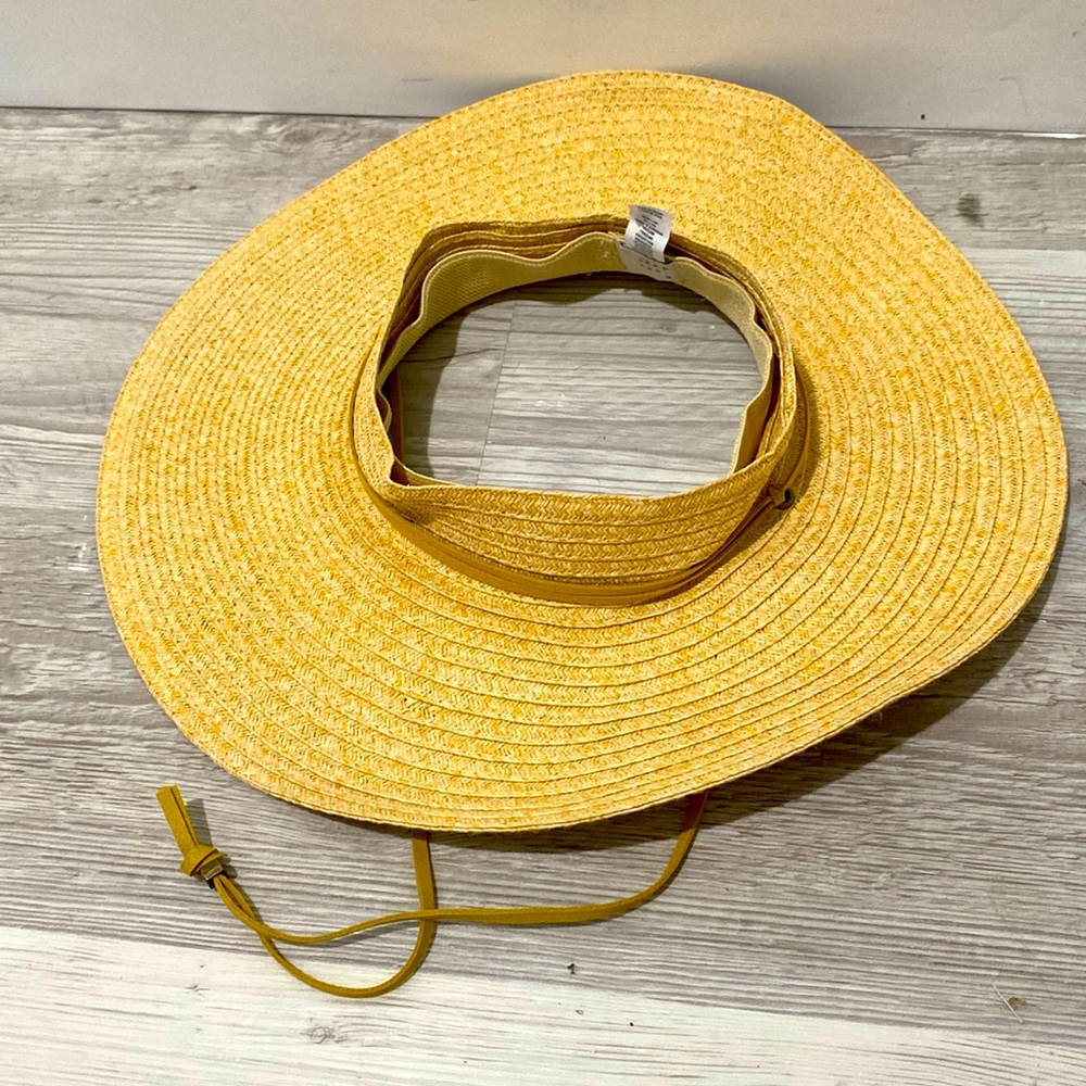 A New Day beach hat